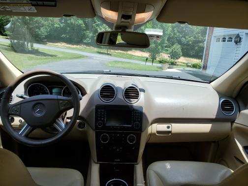 Photo 6 of 6 of 2007 Mercedes-Benz M-Class ML 350 4MATIC